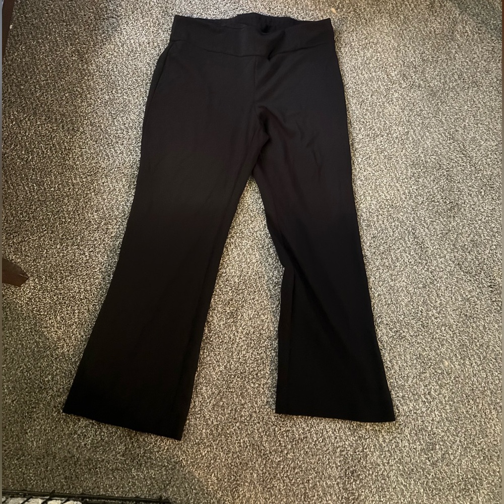 Biggs Women's Black Wide Leg Pants size 16